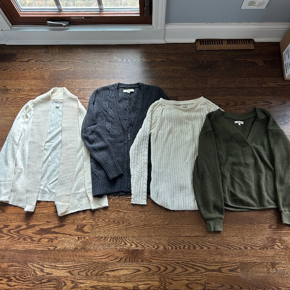4 Item Women's Sweater Bundle (Loft / Banana Republic / Madewell)